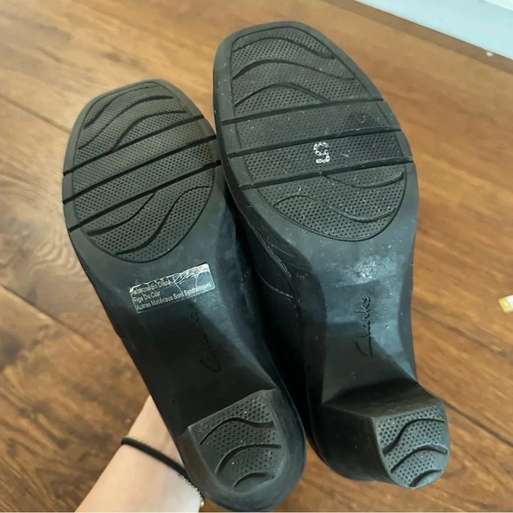 Clarks Black Leather Block Heel Slip On Size 7 M 80825 bendable comfort - Picture 7 of 8